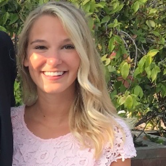 Meet your Posher, Cortney - Picture 1 of 1